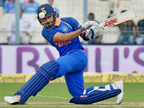 కోహ్లీ మరో ఘనత: ‘10వేల’ గెలుపులో సచిన్, ద్రావిడ్ సరసన చేరిక