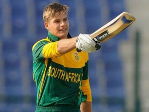 దక్షిణాఫ్రికా క్లీన్ స్వీప్: అరంగేట్రంలో అరుదైన రికార్డు