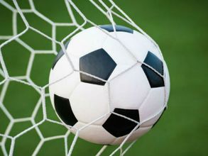 మూడో వ్యక్తి జోక్యంపై కఠిన నిర్ణయం: పాక్‌పై వేటు వేసిన ఫిఫా