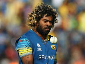 పాక్‌తో వన్డే సిరిస్: లసిత్ మలింగపై వేటు, కారణం ఇదీ