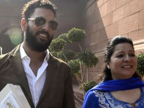 చీప్‌ పబ్లిసిటీ కోసమే: యువీకి ఈ కేసుతో ఉన్న సంబంధం ఏంటి?