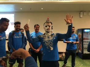 కోహ్లీ పుట్టినరోజు: శుభాకాంక్షల వెల్లువ, పాండ్యా 'రివేంజ్' ట్వీట్ (వీడియో)