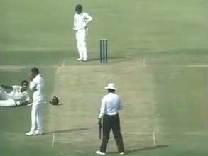 మహావిష్ణువులా: సెంచరీ అనంతరం ఫన్నీగా సంబరాలు