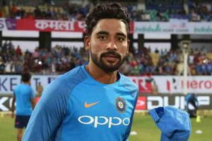 అన్న కోసం ఉద్యోగం వదిలేశా..: హైదరాబాద్ పేసర్ సిరాజ్ తమ్ముడు