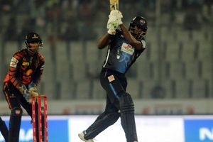 మ‌ళ్లీ అదే స్థాయిలో రెచ్చిపోయిన క్రిస్ గేల్ 51బంతుల్లో 126 ప‌రుగులు