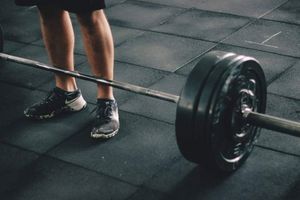 వ‌రుస రికార్డులు: త‌న ఖాతా వెయిట్ పెంచుకుంటున్న లిఫ్టర్ గురుదీప్