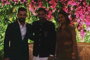 భువీ రిసెప్ష‌న్ వేడుక‌లో సందడి చేసిన టీమిండియా క్రికెటర్లు (ఫోటోలు)