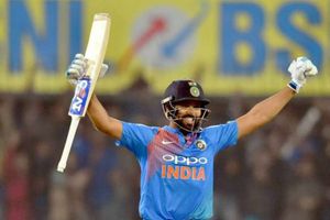 'దక్షిణాఫ్రికా టూర్‌లో రోహిత్ శర్మకు ఆరో స్థానం కల్పించాలి'