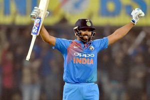 ఏబీ డెవిలియర్స్ రికార్డు బద్దలు కొట్టిన రోహిత్ శర్మ