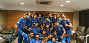 రంజీ ఫైనల్లోకి విదర్భ: కర్ణాటకపై ఉత్కంఠ విజయం