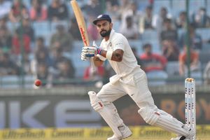 శ్రీలంకతో మూడో టెస్ట్: ఆగ్రహంతో డిక్లేర్, వరుసగా కోహ్లీ రెండో 'డబుల్', లారా రికార్డ్ బ్రేక్