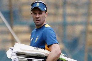 డివిలియర్స్‌ని స్కూల్ నుంచి గెంటేశారు: చిలిపి పనులపై కోచ్