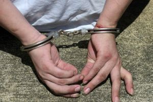 ఐపీఎల్లో ఆడిస్తానంటూ 13 ఏళ్ల కుర్రాడిని లైంగిక వేధింపులకి గురి చేసిన కోచ్