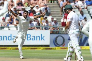 కేప్‌టౌన్‌లో పాతికేళ్ల రికార్డుని సమం చేసిన భువనేశ్వర్