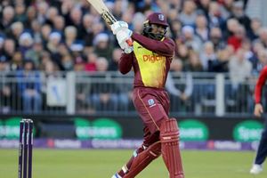 వాహ్.. క్రిస్ గేల్: నాలుగు మ్యాచ్‌లకు 38 పరుగులు