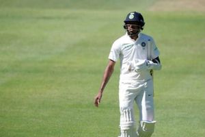 'ఓవర్ కాన్ఫిడెన్స్‌తో పాండ్యా తప్పులో కాలేశాడు'