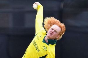 అండర్ 19 వరల్డ్ కప్‌లో అదిరిపోయే రికార్డు: ఎనిమిది వికెట్లు, 35పరుగులు