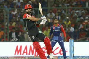 ఐపీఎల్ చరిత్రలోనే అత్యధిక ధర పలికిన ఆటగాడిగా కోహ్లీ చరిత్ర