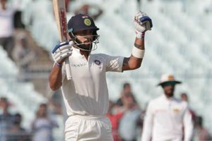 మరో అరుదైన ఘనత: బ్రాడ్‌మన్ సరసన విరాట్ కోహ్లీ