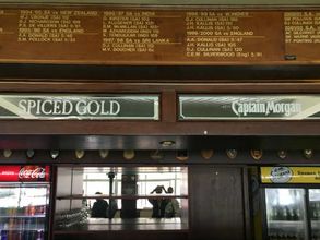 అద్దెకు డ్రెస్సింగ్ రూమ్: వినడానికి వింతగా ఉన్నా.. ఇది నిజం