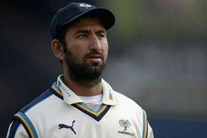 ఐపీఎల్ వేలంలో అమ్ముడుపోని పుజారా మళ్లీ అక్కడికే!