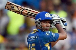 ఐపీఎల్ 2018 రిటెన్షన్ ప్రాసెస్: బుమ్రా కోసం రూ. 2 కోట్లు వదులుకున్న రోహిత్