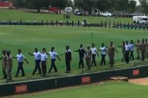 రెండో టెస్టు మ్యాచ్ జరిగే సెంచూరియన్‌కు సైనిక వందనం