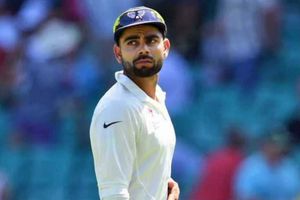 కోహ్లీ.. కేప్ టౌన్ టెస్టుకు ఐదుగురు బౌలర్లను తీసుకో!