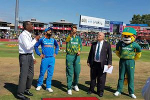 భారత్ Vs దక్షిణాఫ్రికా రెండో వన్డే: స్వల్ప టార్గెట్‌లో సఫారీలను చిదిమేసిన భారత్