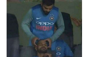 3వ టీ20: ధావన్‌కు మసాజ్‌ చేసిన కోహ్లీ (వీడియో)