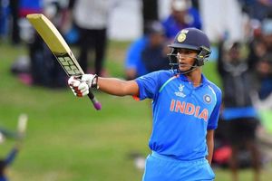 వద్దు.. కోహ్లీ, యువీలెక్కడా..? నేనెక్కడ..?