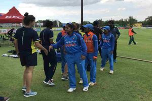 సఫారీలపై భారీ తేడాతో సిరీస్ సాధించిన టీమిండియా