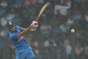 అవకాశాల కోసం ఎదురుచూపులు, మైండ్‌పై తీవ్ర ప్రభావం: హాఫ్ సెంచరీ తర్వాత పాండే