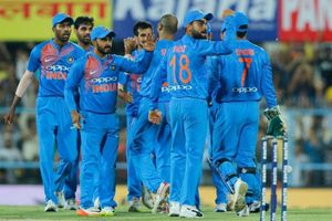 'సిరీస్ గెలవకుంటే భారత్‌ మళ్లీ వెనక్కే'