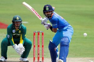 25 ఏళ్ల తర్వాత తొలిసారి: సఫారీ గడ్డపై కోహ్లీ సరికొత్త రికార్డు