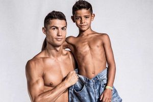 'డాడీ.. నిన్ను కాపీ కొడుతున్నా'