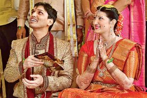 నోవాటెల్‌ హోటల్లో ఘనంగా గ్రాండ్‌ మాస్టర్‌ హరికృష్ణ వివాహం