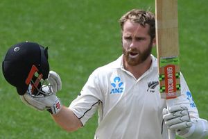 విలియమ్సన్ రికార్డు సెంచరీ నమోదు