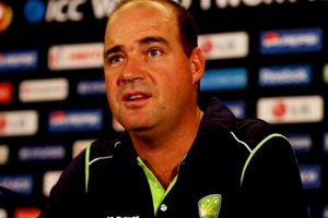 ఆస్ట్రేలియా ఓ నియంతలా ఆటతీరు సాగిస్తోంది: మాజీ కోచ్