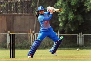 ముక్కోణపు సిరీస్‌ షెడ్యూల్‌లో మార్పులు