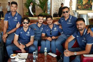 శ్రీలంకతో భారత్ టీ20 మ్యాచ్: యువ క్రికెటర్లకు సువర్ణావకాశం