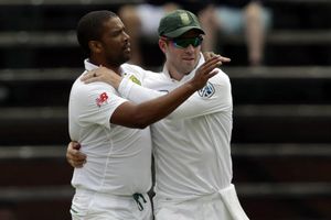 సఫారీ గడ్డపై సిరిస్ నెగ్గి దక్షిణాఫ్రికా చరిత్ర సృష్టించేనా?