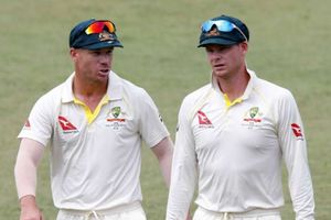 'స్మిత్, వార్నర్‌ను ఐపీఎల్‌లో ఆడేందుకు అనుమతి ఇవ్వొద్దు'