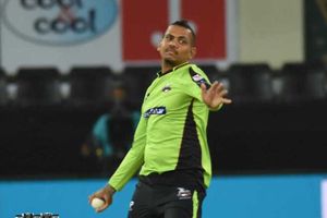 చిక్కుల్లో కోల్‌కతా నైట్‌ రైడర్స్‌: సునీల్ నరేన్ బౌలింగ్‌పై ఫిర్యాదు