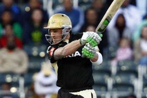 #Onthis day: ఐపీఎల్‌లో తానొక్కడే 158 పరుగులు చేసిన మెక్‌కల్లమ్ (వీడియో)