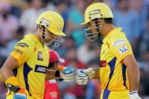 ఐపీఎల్‌ 11లోనే హైదరాబాద్ జట్టు తొలిసారి, ఆరంభంలో తడబడ్డ చెన్నై