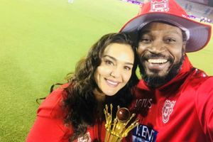 ఐపీఎల్ 2018: గేల్‌ను బెంగళూరు అనవసరంగా వదులుకుందా?