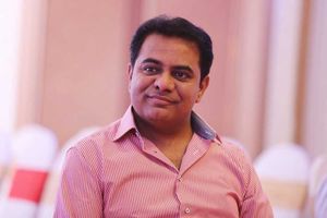 నా వల్లకాదు బాబు నీకో దండం: నెటిజన్ తుంటరి ట్వీట్‌కు మంత్రి కేటీఆర్ రిప్లై