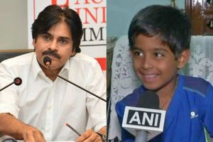పవన్ కళ్యాణ్ కోసం.. ప్రపంచ రికార్డు నెలకొల్పిన ఏడేళ్ల బాలుడు