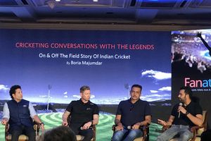 కారు సొట్టలు విజయానికి గురుతులుగా మారాయి: సచిన్